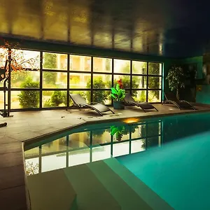 *** Hotel The Originals City, Le Village Provencal, Aix-en-provence Nord Frankrijk