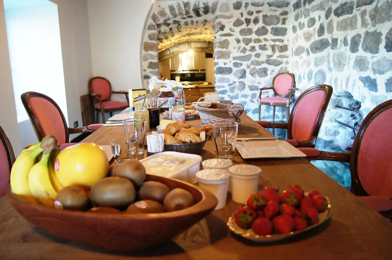 Bed & Breakfast Domaine De La Planche De Melussac Bed and Breakfast Cussac-sur-Loire Frankrijk
